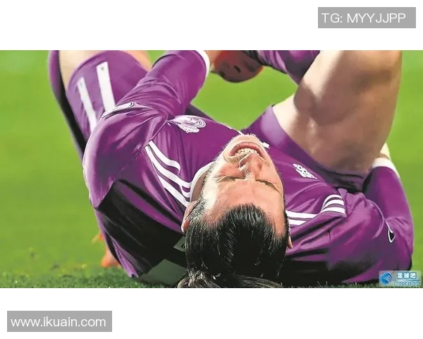 足球巨星化身老头重返赛场搞笑挑战，笑点十足突破年龄限制